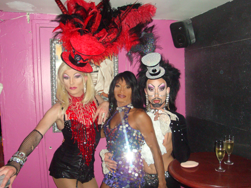 QueenJuliana_Acidavy_et_Diane